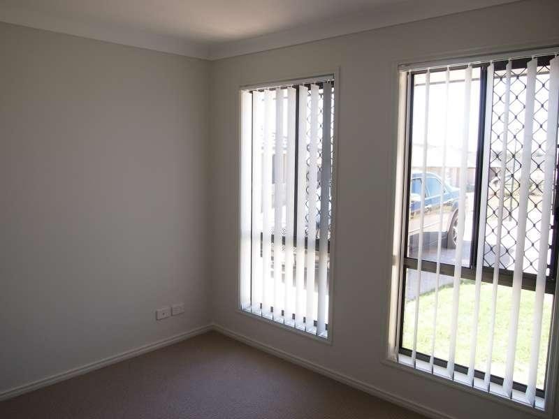 2/16 Lanita Close, Morayfield QLD 4506