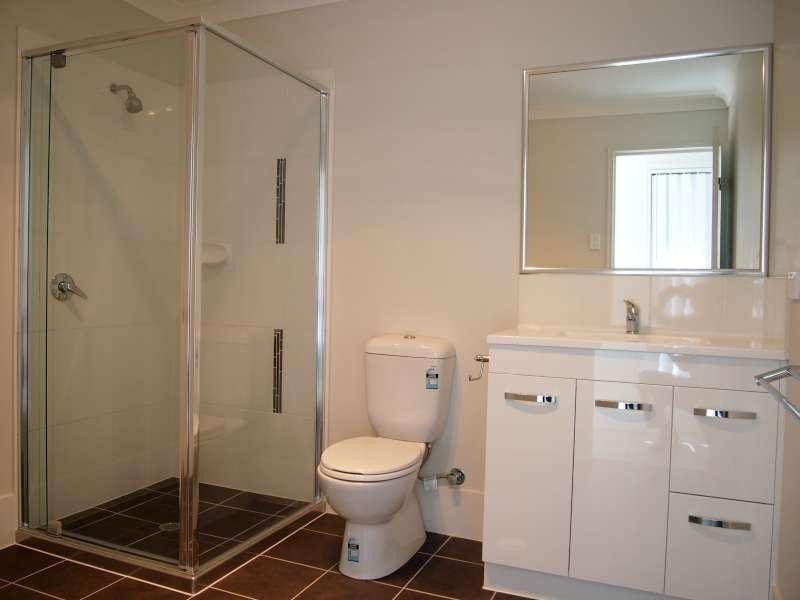 2/16 Lanita Close, Morayfield QLD 4506