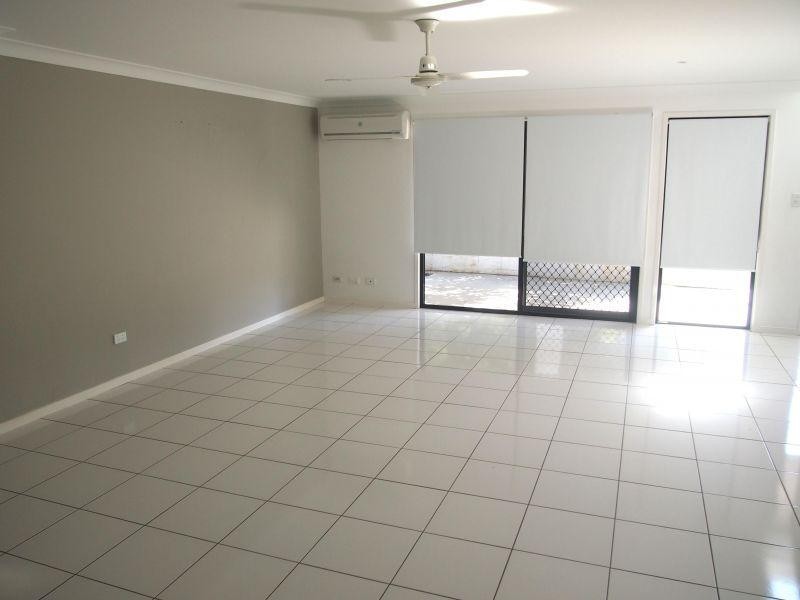 2/22-24 Ebert Parade, Lawnton QLD 4501