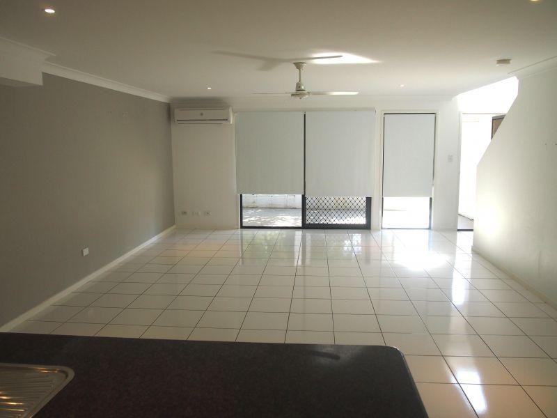 2/22-24 Ebert Parade, Lawnton QLD 4501