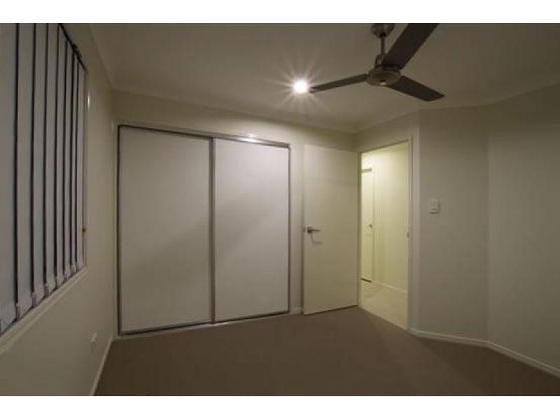 2/10 Homeland Crescent, Warner QLD 4500