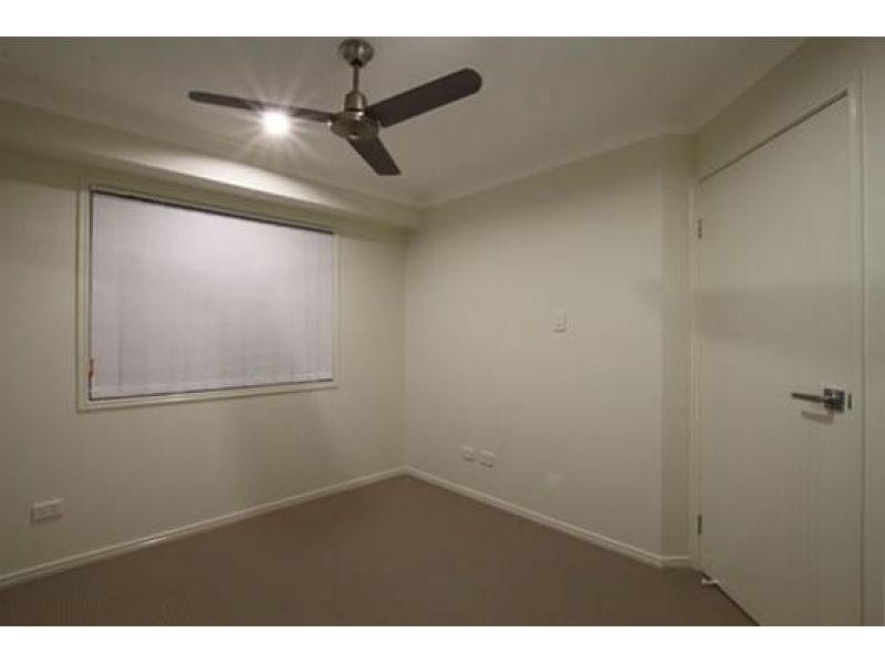 2/10 Homeland Crescent, Warner QLD 4500