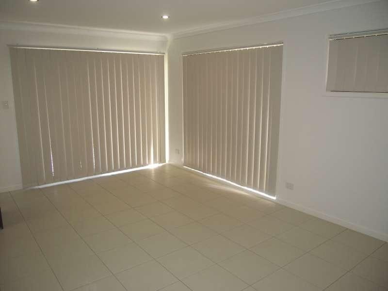 1/57 Braxlaw Crescent, Dakabin QLD 4503