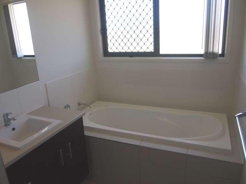 1/57 Braxlaw Crescent, Dakabin QLD 4503