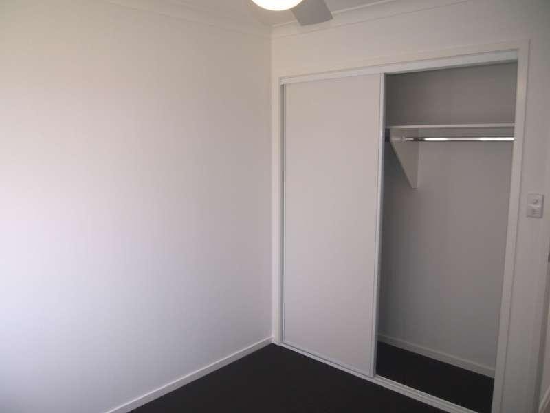 2/60 Parkway Crescent, Caboolture QLD 4510