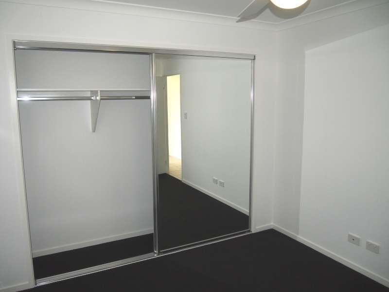 2/60 Parkway Crescent, Caboolture QLD 4510