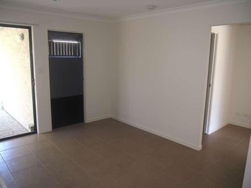 2/82 Cottrill Road, Caboolture QLD 4510