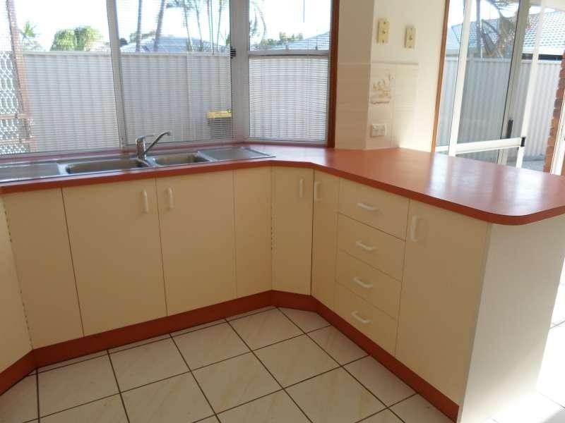 3 Hampshire Court, Kippa-ring QLD 4021