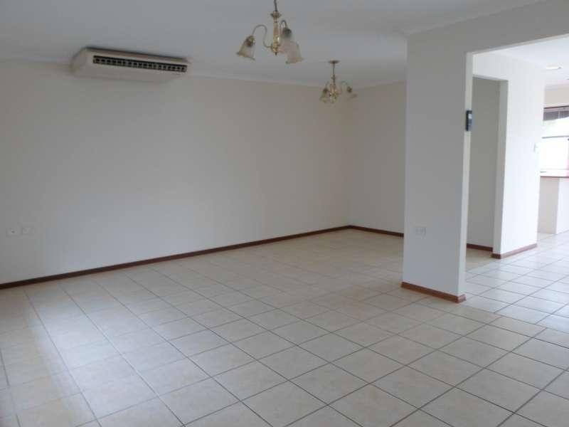 3 Hampshire Court, Kippa-ring QLD 4021