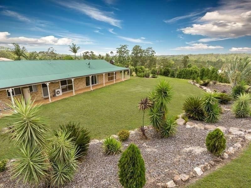 1 Ashleigh Court, Eatons Hill QLD 4037