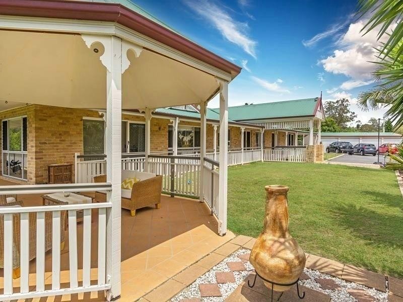 1 Ashleigh Court, Eatons Hill QLD 4037