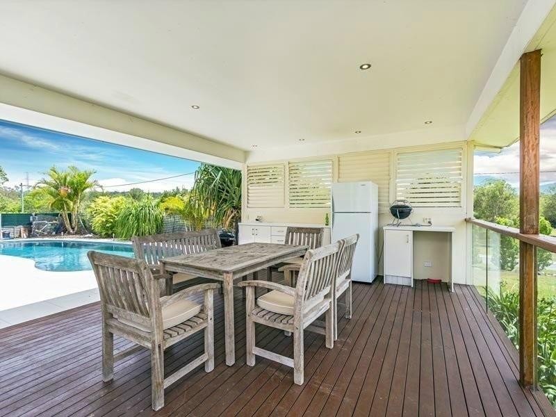 1 Ashleigh Court, Eatons Hill QLD 4037