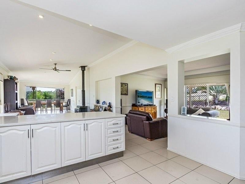 1 Ashleigh Court, Eatons Hill QLD 4037