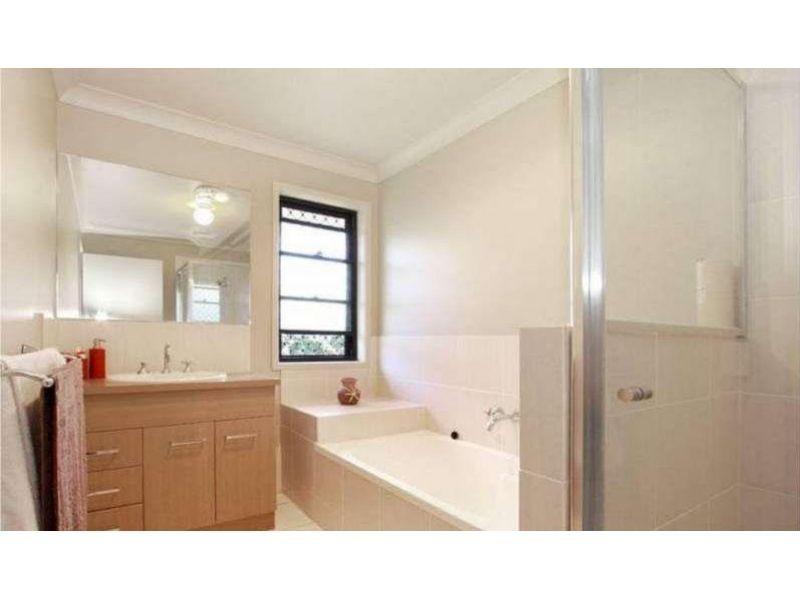 10 Nardoo Close, Carseldine QLD 4034