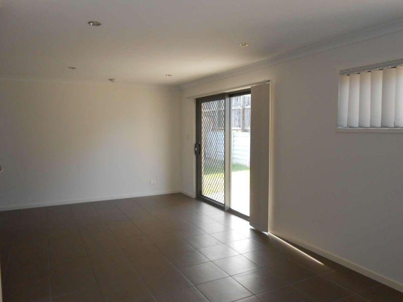 1/15 Montree Circuit, Kallangur QLD 4503