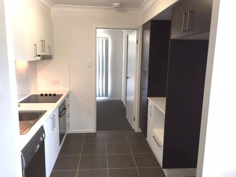 2/77 Carlingford Circuit, Warner QLD 4500
