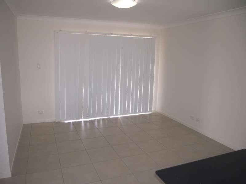 1/71 Parkway Crescent, Caboolture QLD 4510