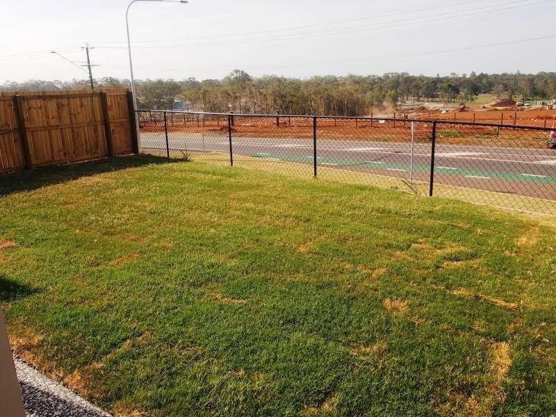 1/71 Braxlaw Crescent, Dakabin QLD 4503