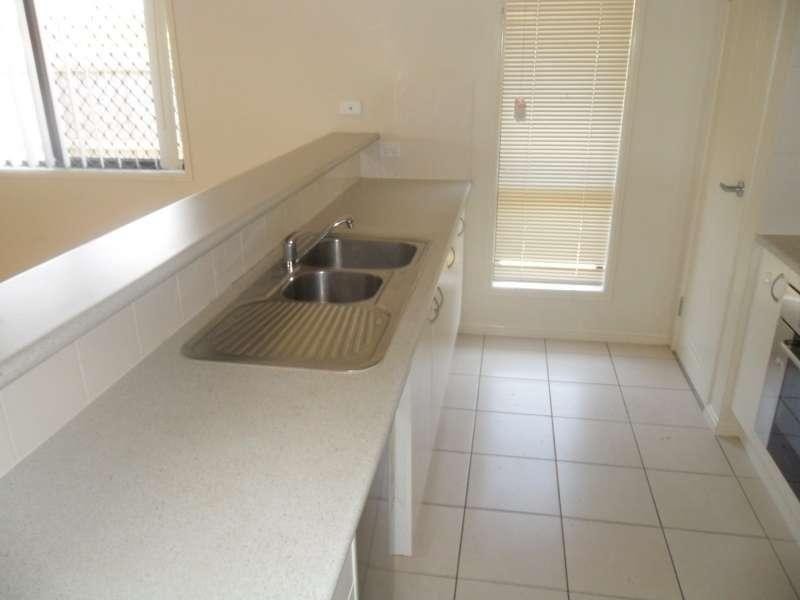 25 Hubner Drive, Rothwell QLD 4022