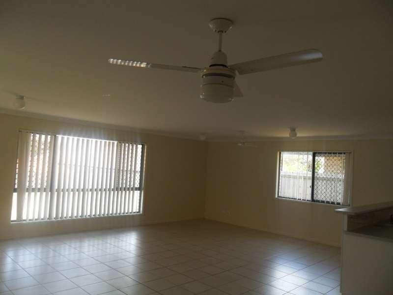 25 Hubner Drive, Rothwell QLD 4022