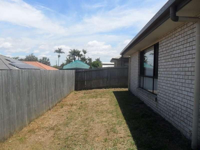 25 Hubner Drive, Rothwell QLD 4022