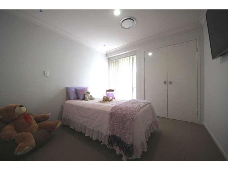 8 Leafwing Street, Kallangur QLD 4503