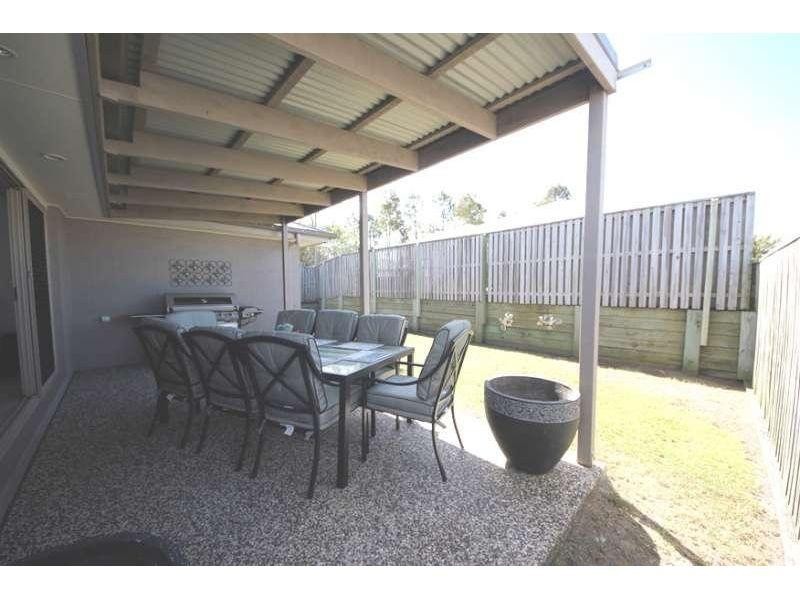 8 Leafwing Street, Kallangur QLD 4503