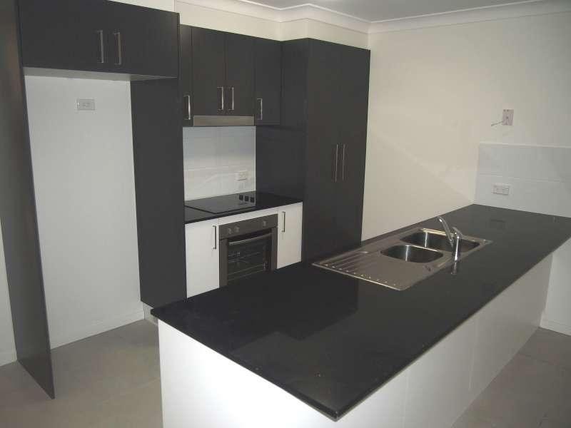 2/11 Barcoo Street, Burpengary QLD 4505