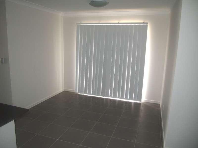 1/10 Waterbird Crescent, Caboolture QLD 4510