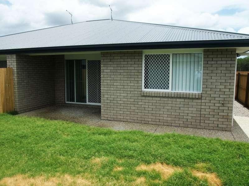 1/10 Waterbird Crescent, Caboolture QLD 4510