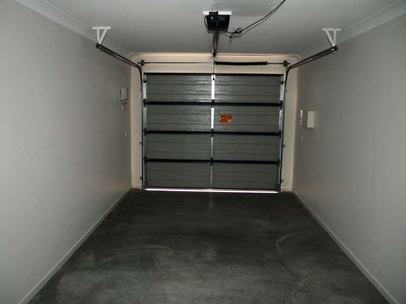 1/10 Waterbird Crescent, Caboolture QLD 4510