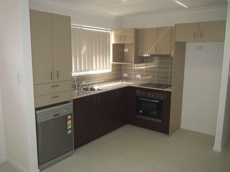 2/69 Braxlaw Crescent, Dakabin QLD 4503