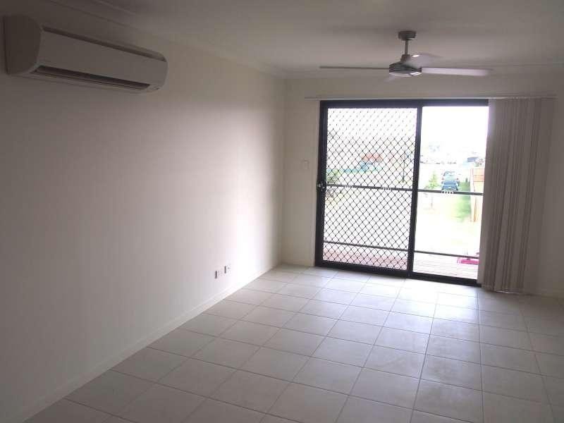 2/69 Braxlaw Crescent, Dakabin QLD 4503