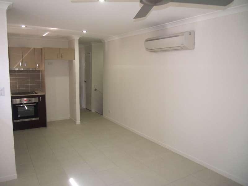 2/69 Braxlaw Crescent, Dakabin QLD 4503