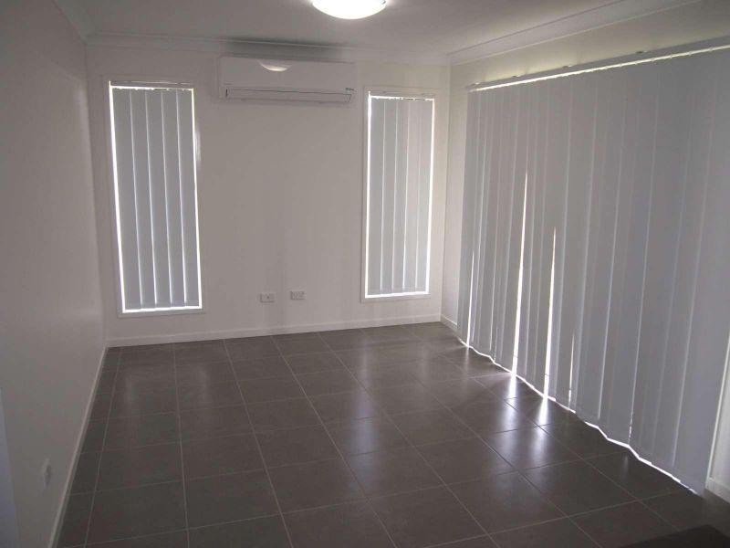 2/2 Coogera Court, Morayfield QLD 4506