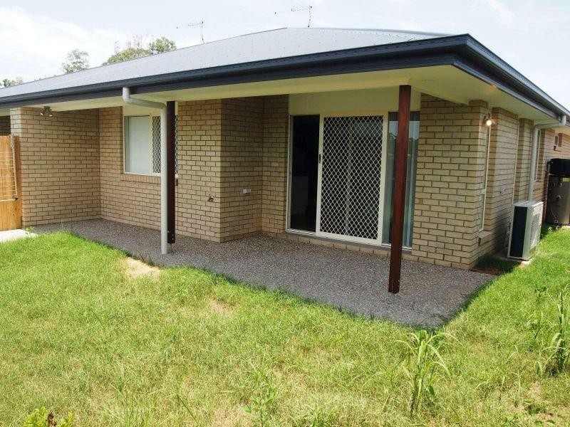 2/2 Coogera Court, Morayfield QLD 4506