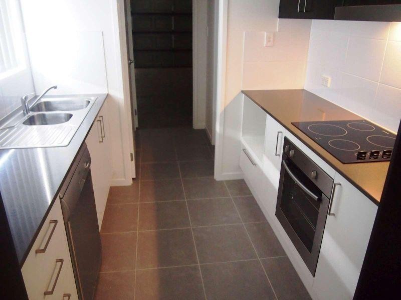 1/6 Bow Street, Bray Park QLD 4500