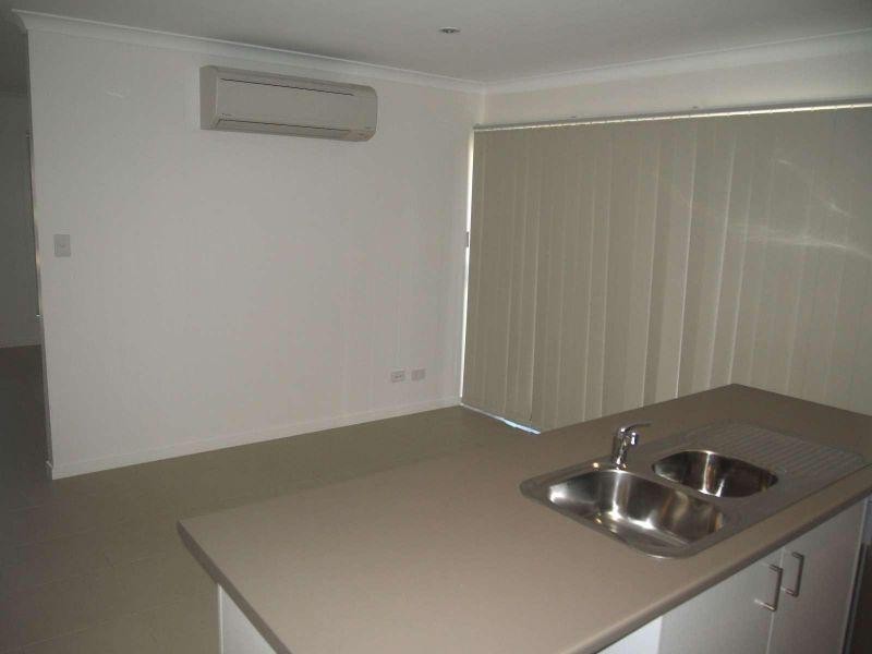1/6 Cowley Street, Mango Hill QLD 4509