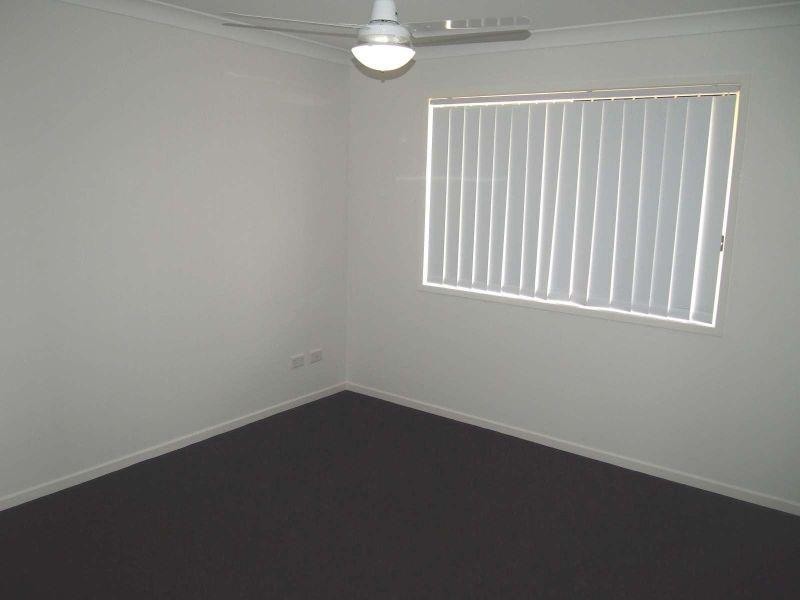 1/3 Macaw Place, Dakabin QLD 4503