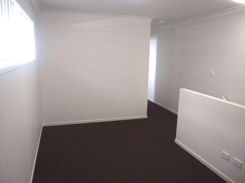 1/3 Macaw Place, Dakabin QLD 4503