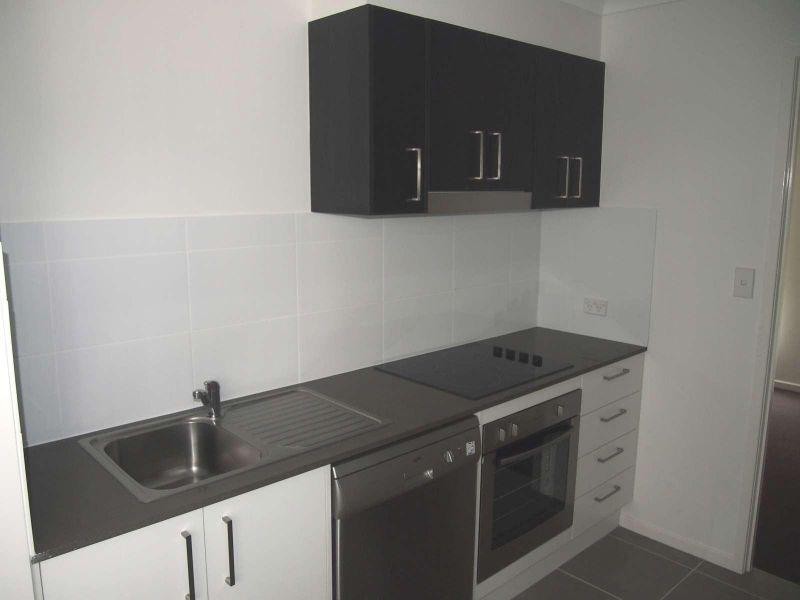 2/3 Macaw Place, Dakabin QLD 4503