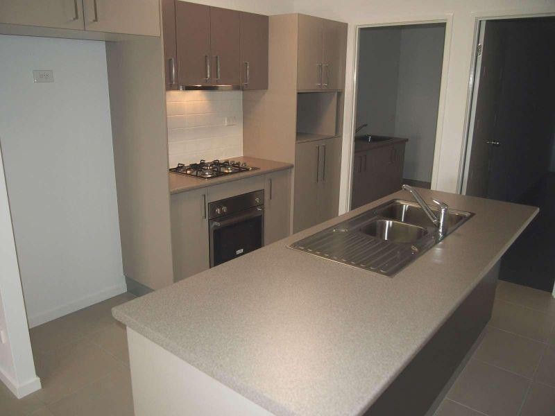 16 Wedge Tail Court, Griffin QLD 4503