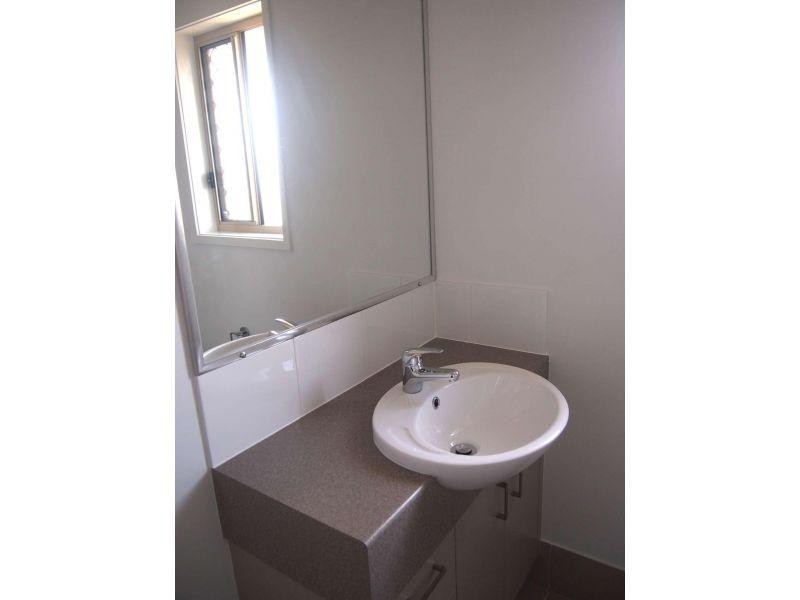 16 Wedge Tail Court, Griffin QLD 4503