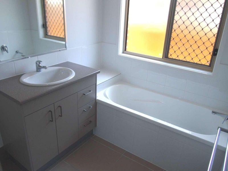 16 Wedge Tail Court, Griffin QLD 4503