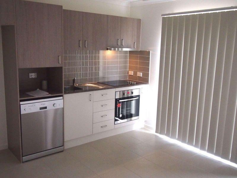 2/10 Llama Court, Dakabin QLD 4503