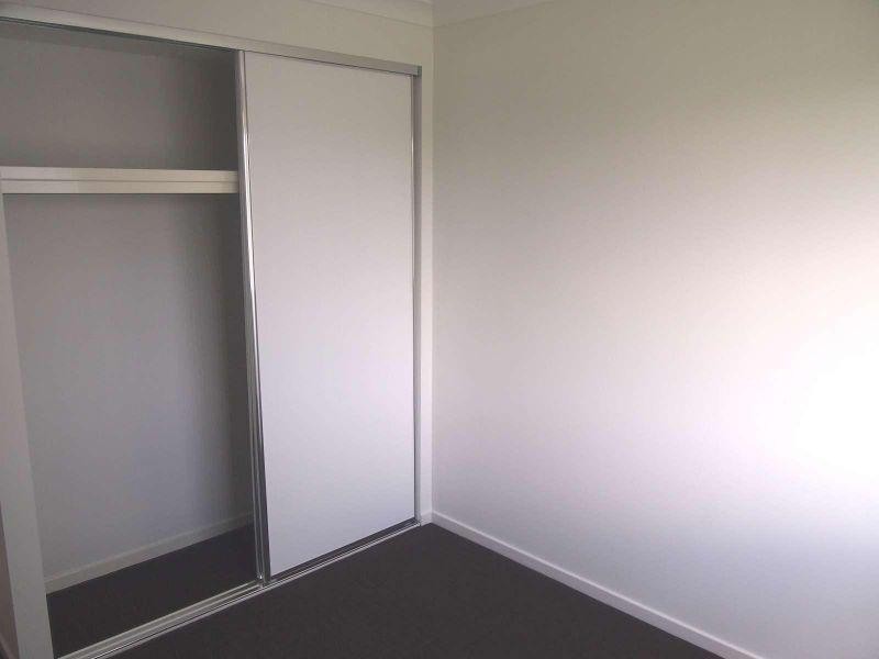 2/30 Adam Street, Beachmere QLD 4510