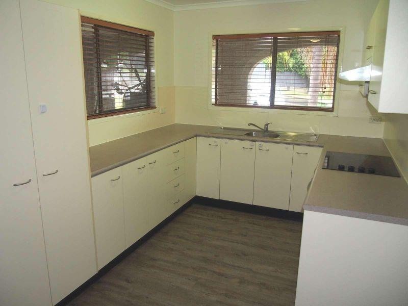 9 Belrose Avenue, Petrie QLD 4502