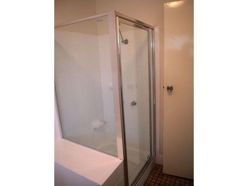 9 Belrose Avenue, Petrie QLD 4502