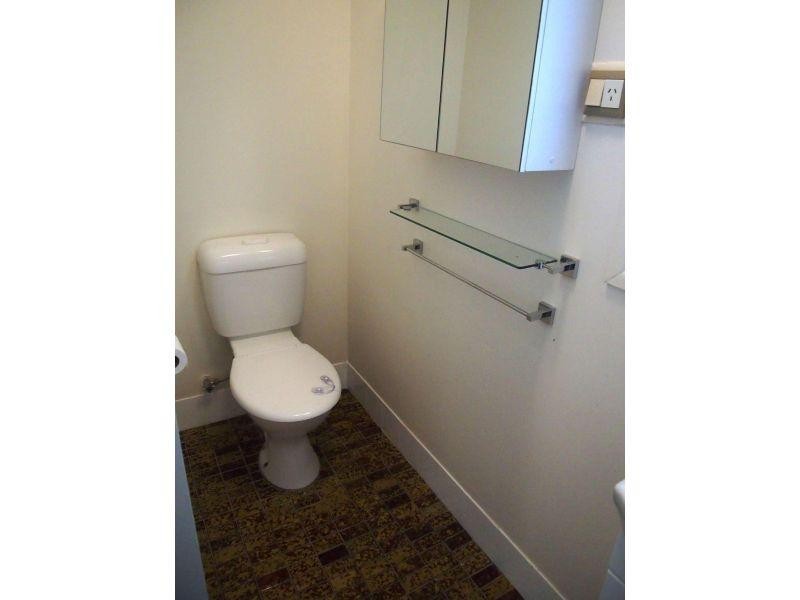 9 Belrose Avenue, Petrie QLD 4502