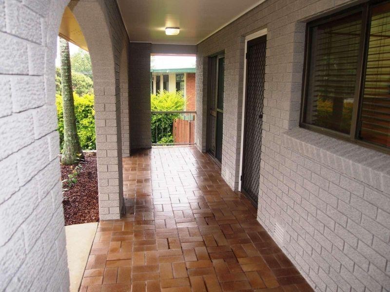 9 Belrose Avenue, Petrie QLD 4502